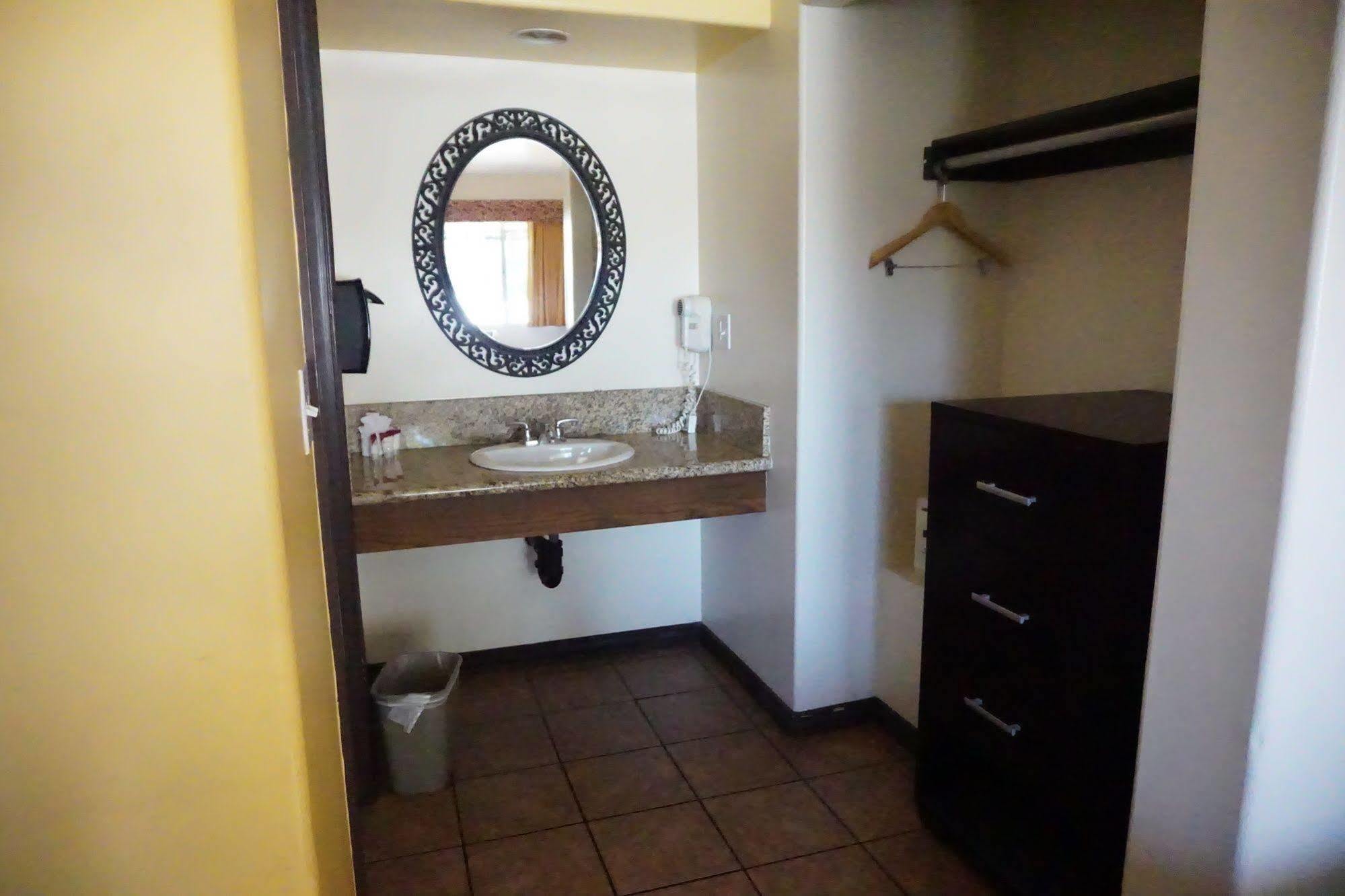 Casa Bella Inn Downtown La ลอสแอนเจลิส ภายนอก รูปภาพ